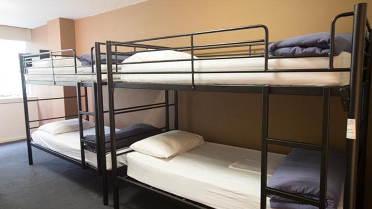 Nomads Melbourne Backpackers Hostel Exterior photo